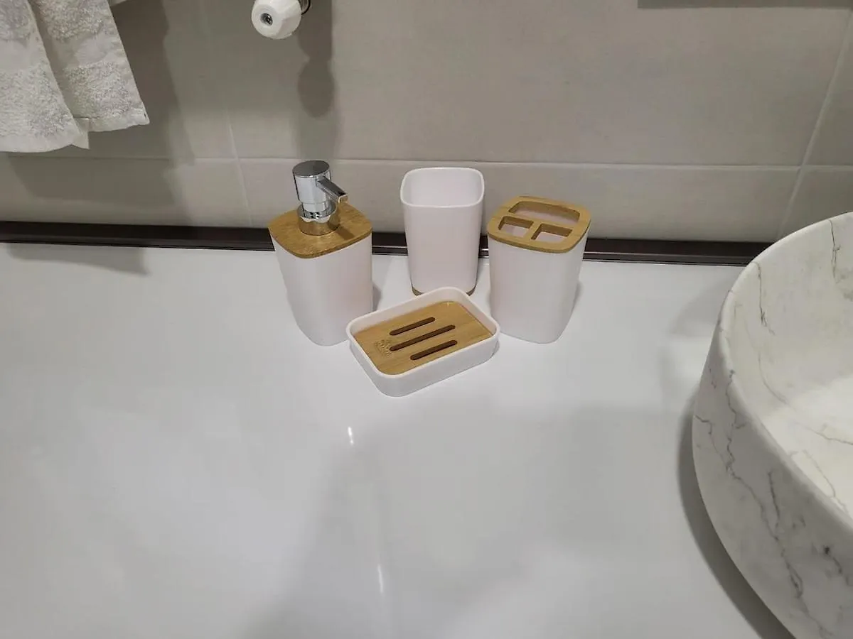 アパート Brand-New, 2 Bedroom Apt With Balcony - Never Lived In ティビリシ グルジア