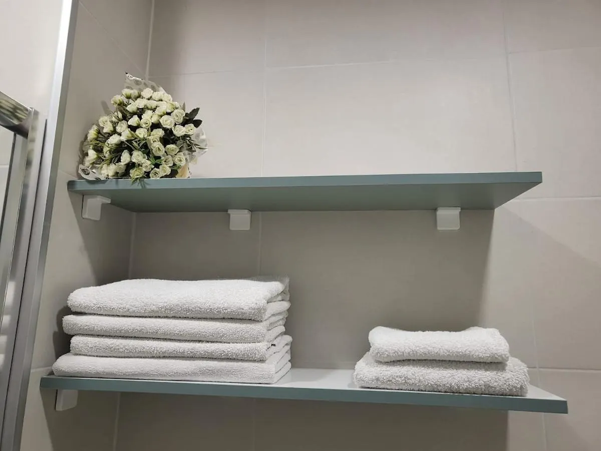 アパート Brand-New, 2 Bedroom Apt With Balcony - Never Lived In ティビリシ