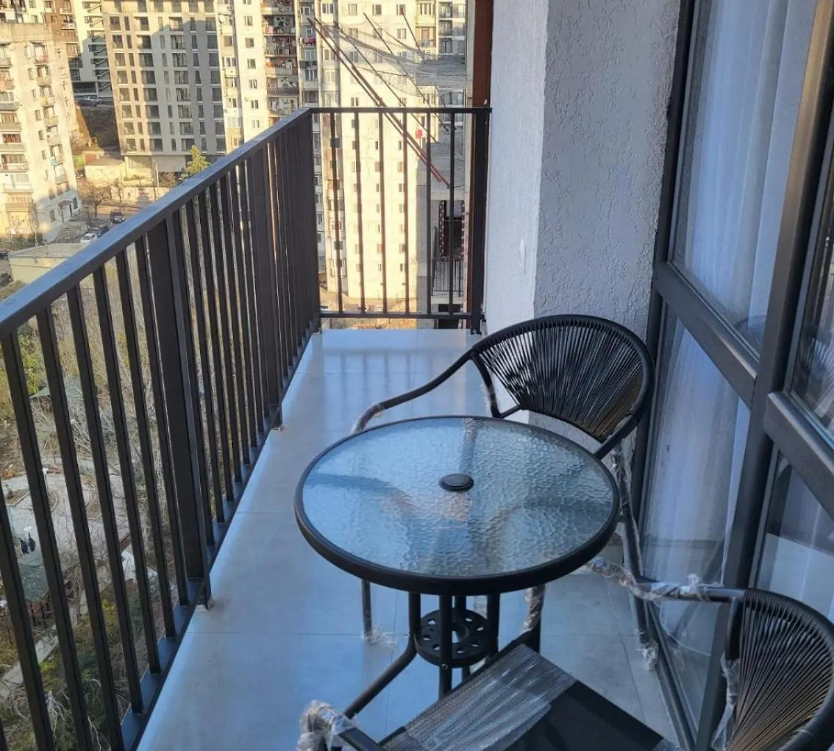 Brand-New, 2 Bedroom Apt With Balcony - Never Lived In ティビリシ アパート