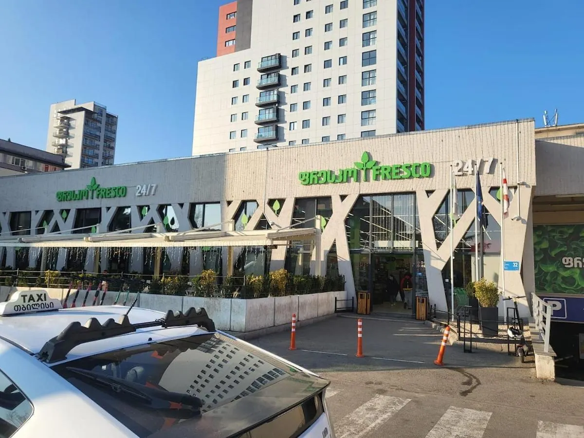 Brand-New, 2 Bedroom Apt With Balcony - Never Lived In ティビリシ アパート